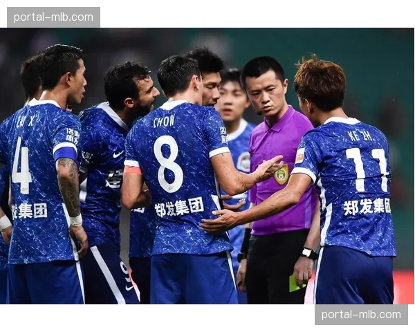 联盟向各队发出备忘录，重申对比赛中球员与教练对判罚过度抗议行为的处罚标准。